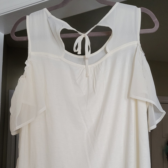 August Silk Cold Shoulder Tiered Blouse - Picture 12 of 12